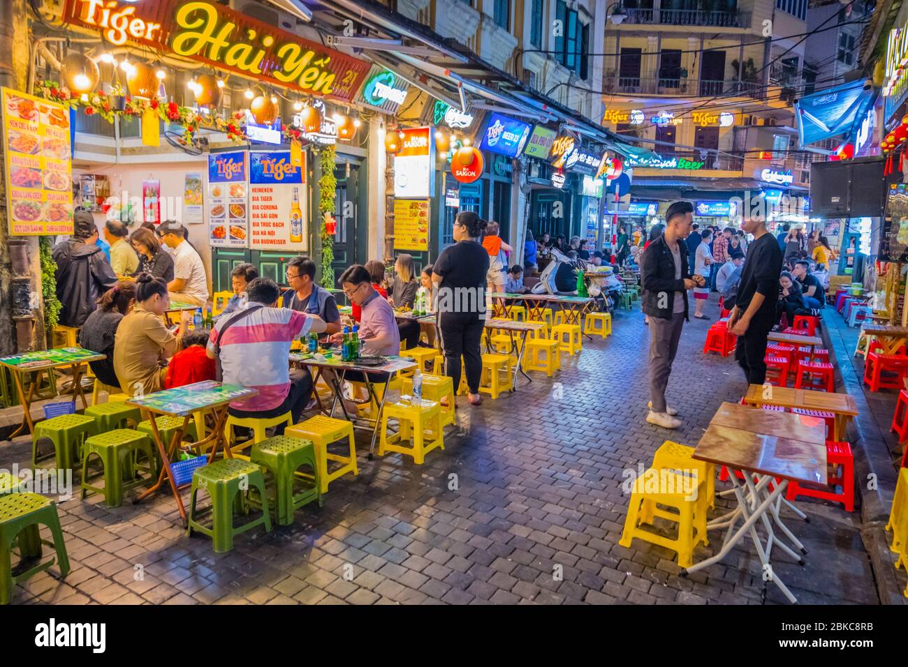 TA Hien Pub Street, Altstadt, Hanoi, Vietnam Stockfoto