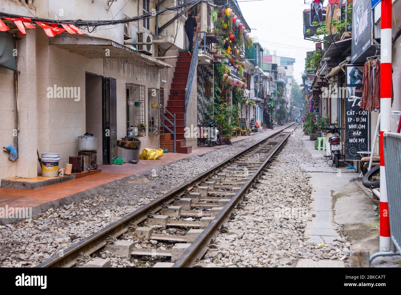 Hanoi Train Street, Tran Phu Street, Cua Dong District, Hanoi, Vietnam Stockfoto