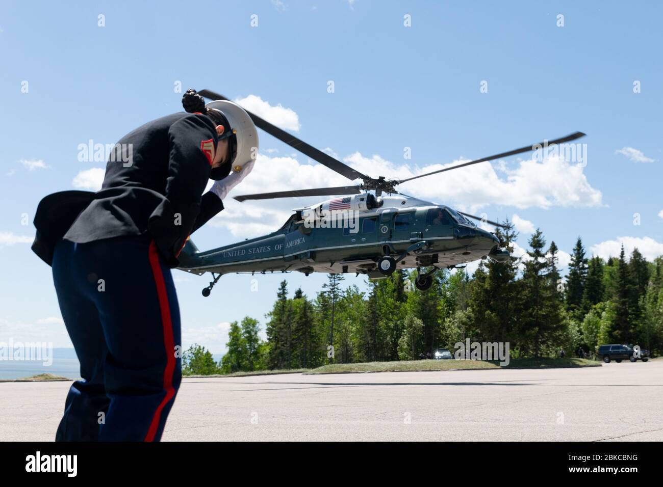 Präsident Donald J. Trump trifft im Vorfeld des G7-Gipfels 2018 in Charlevoix, Québec, in der Landingzone Fairmont Le Manoir Richelieu ein. Stockfoto