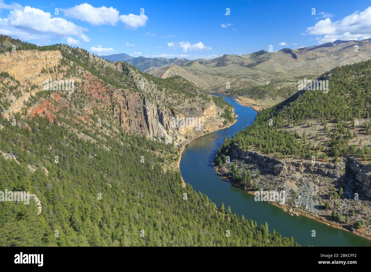 Missouri Fluß in einer Schlucht unterhalb des Hauser dam in der Nähe von Helena, montana Stockfoto