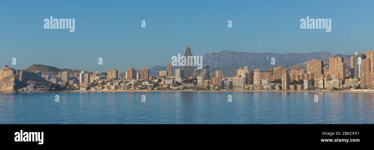 Benidorm Spanien Panoramablick auf Hotels und Apartments Poniente playa Spanische Mittelmeerküste Stockfoto