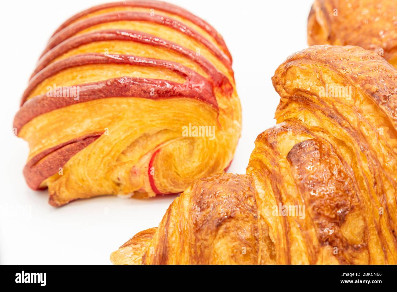 Französische Viennoiserie. Kunstwerke von einem Konditormeister Stockfoto