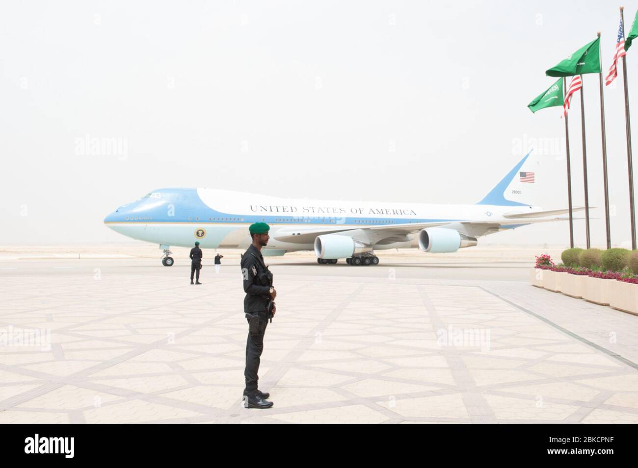 Air Force One kommt am Samstag, den 20. Mai 2017, am King Khalid International Airport in Riad, Saudi-Arabien an. Präsident Trumps Auslandsreise Stockfoto