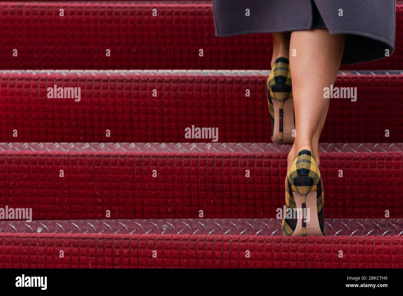 Am 4. März 2019 wurde First Lady Melania Trump bei ihrem Abflug zum Tulsa International Airport in Tulsa, Oklahoma, an Bord des Bright Star-Flugzeugs auf der Joint Base Andrews, Maryland, gesehen. Stockfoto