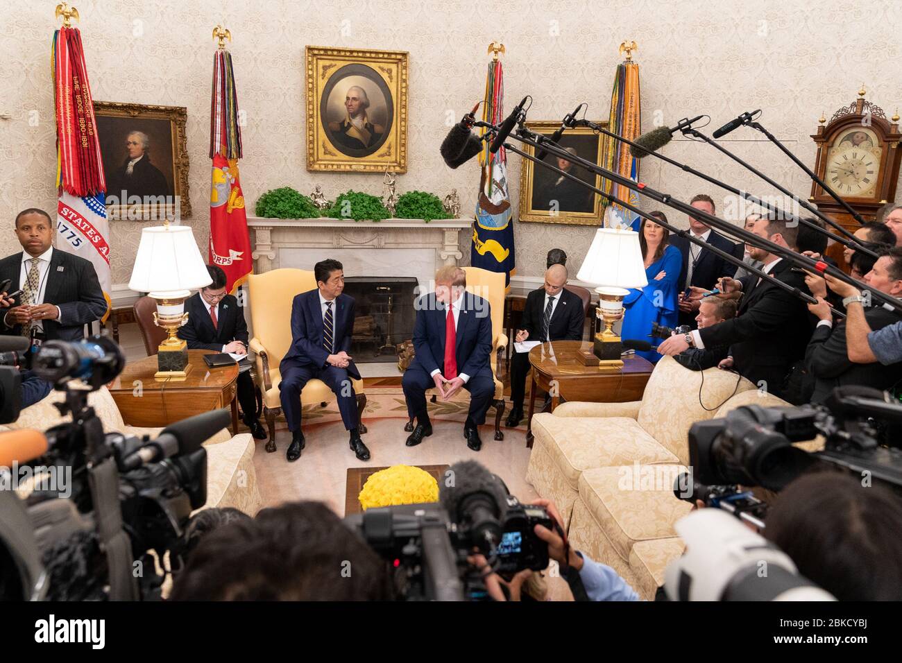 Präsident Donald J. Trump hielt am 18. April 2019 im Weißen Haus eine Rede, in der er verwundete Veteranen und ihre mutigen Bemühungen würdigte. Stockfoto