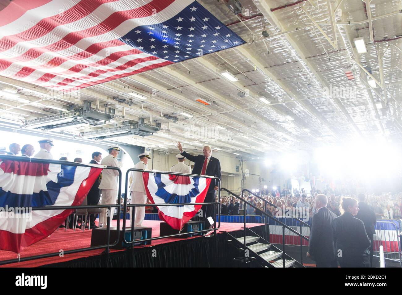 Am 22. Juli 2017 wurde die USS Gerald R. Ford (CVN-78), der neueste Flugzeugträger der US Navy, offiziell in Norfolk, Virginia, in Dienst gestellt. Stockfoto