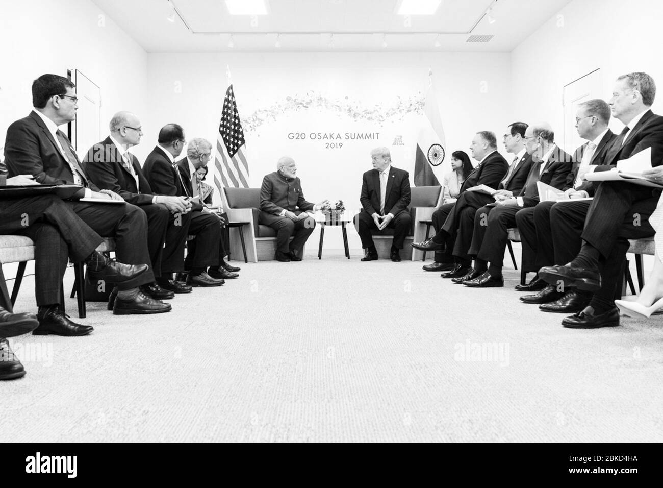 Präsident Donald J. Trump nimmt an einem bilateralen Treffen mit dem Premierminister der Republik Indien Narendra Modi am 28. Juni 2019 beim G20 Japan Summit in Osaka, Japan, Teil. Präsident Trump bei der G20 Stockfoto