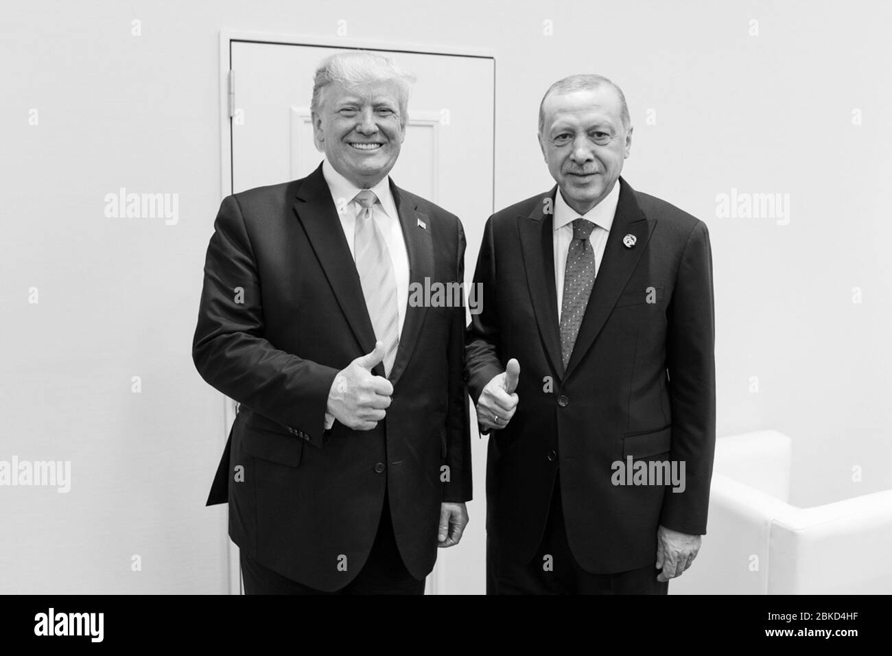 Am 28. Juni 2019 traf sich Präsident Donald J. Trump mit dem türkischen Präsidenten Recep Tayyip Erdogan auf dem G20-Gipfel in Osaka, Japan. Der Gipfel war ein wichtiges Ereignis für globale politische Diskussionen und die Zusammenarbeit. Stockfoto