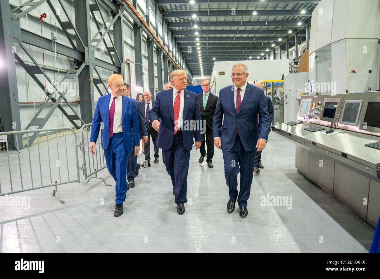 Präsident Donald J. Trump und der australische Premierminister Scott Morrison besichtigen am Sonntag, 22. September 2019, das Werk von Pratt Industries mit dem Vorsitzenden von Pratt Industries Anthony Pratt. Präsident Trump in Ohio Stockfoto