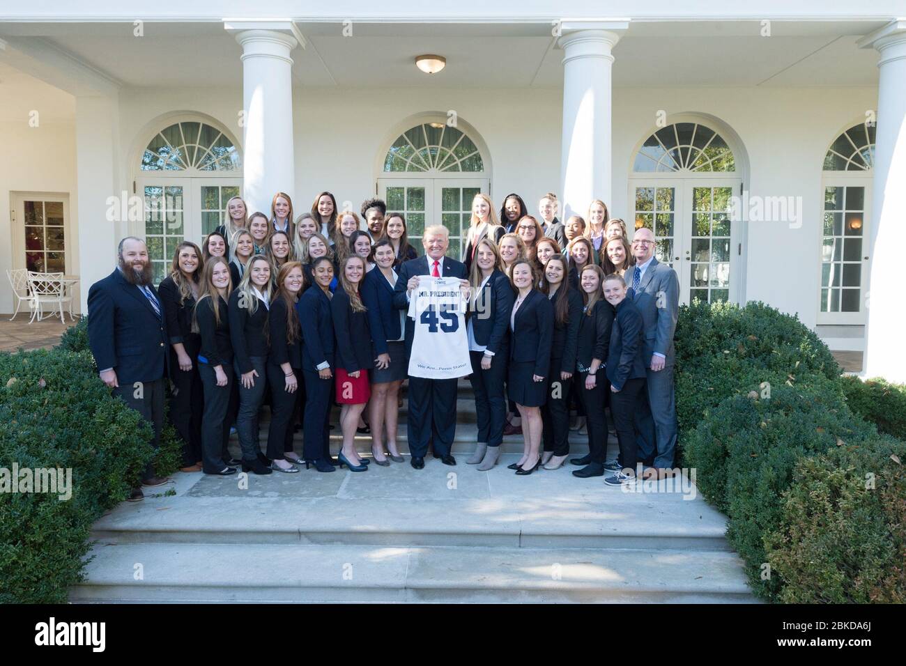 Präsident Donald J. Trump und die Penn State Frauen Rugby NCAA National Championship Team - 17. November 2017 Collegiate National Champions Day Stockfoto