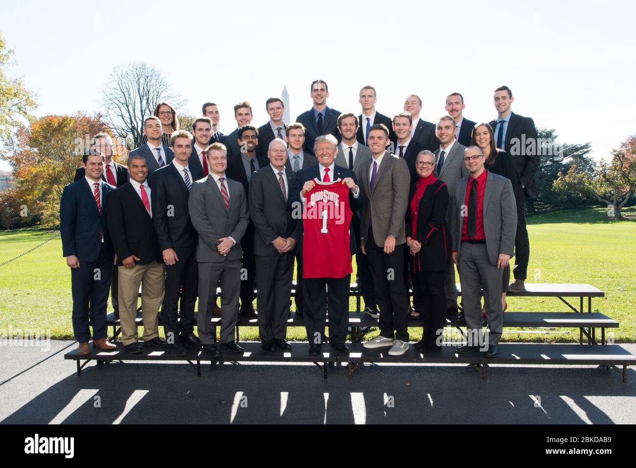 Am 17. November 2017 veranstaltet Präsident Trump das NCAA National Championship Team der Ohio State University zum Collegiate National Champions Day im Weißen Haus. Stockfoto