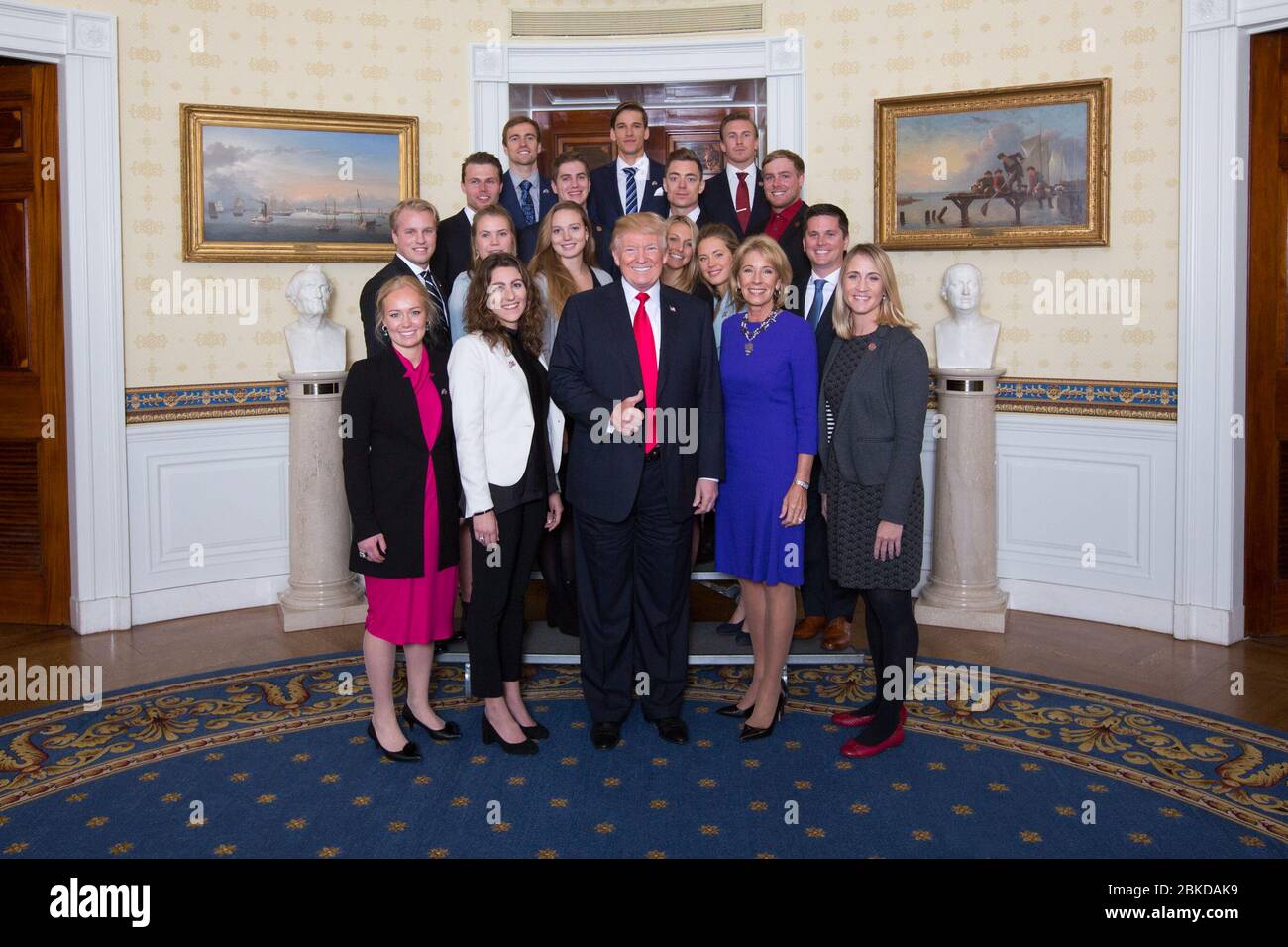 Am 17. November 2017 traf sich Präsident Donald J. Trump mit dem NCAA National Championship Team der University of Utah im Weißen Haus, um ihren Sieg zu feiern. Die Veranstaltung würdigte die Leistung des Teams als Collegiate National Champions. Stockfoto