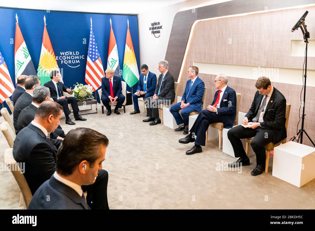 Am 22. Januar 2020 traf sich Präsident Donald J. Trump mit Nechirvan Barzani, dem Präsidenten der kurdischen Regionalregierung, auf dem 50. Jährlichen Weltwirtschaftsforum in Davos, Schweiz, um globale wirtschaftliche und politische Fragen zu erörtern. Stockfoto