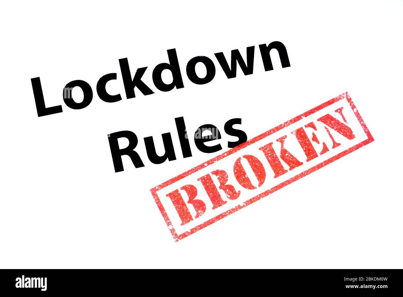 Sperrregeln mit einem roten, GEBROCHENEN Stempel. Stockfoto
