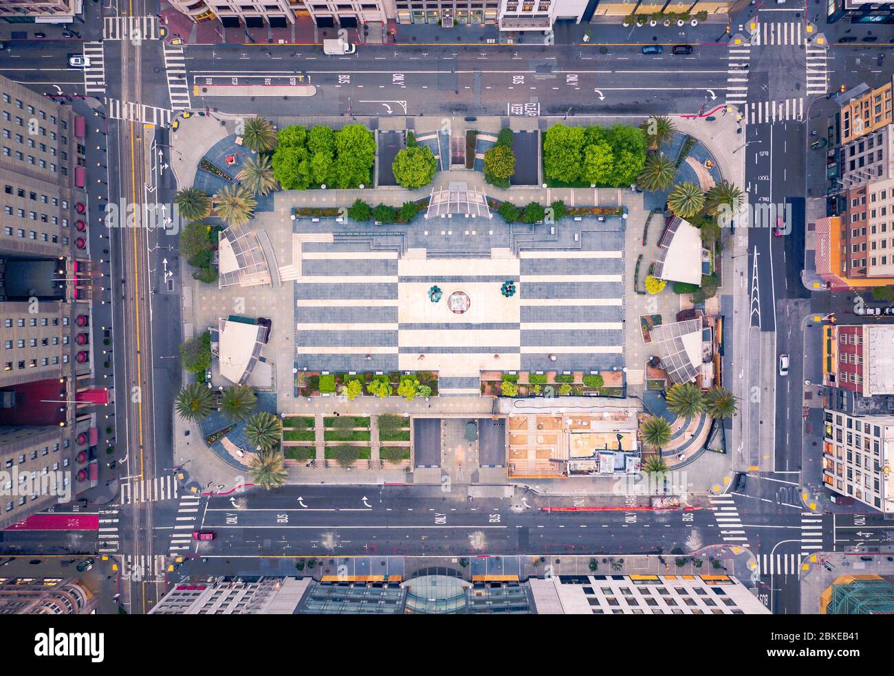 Luftaufnahme des leeren San Francisco Union Square während des Schutzhauses an Ort und Stelle aufgrund des Coronavirus Stockfoto