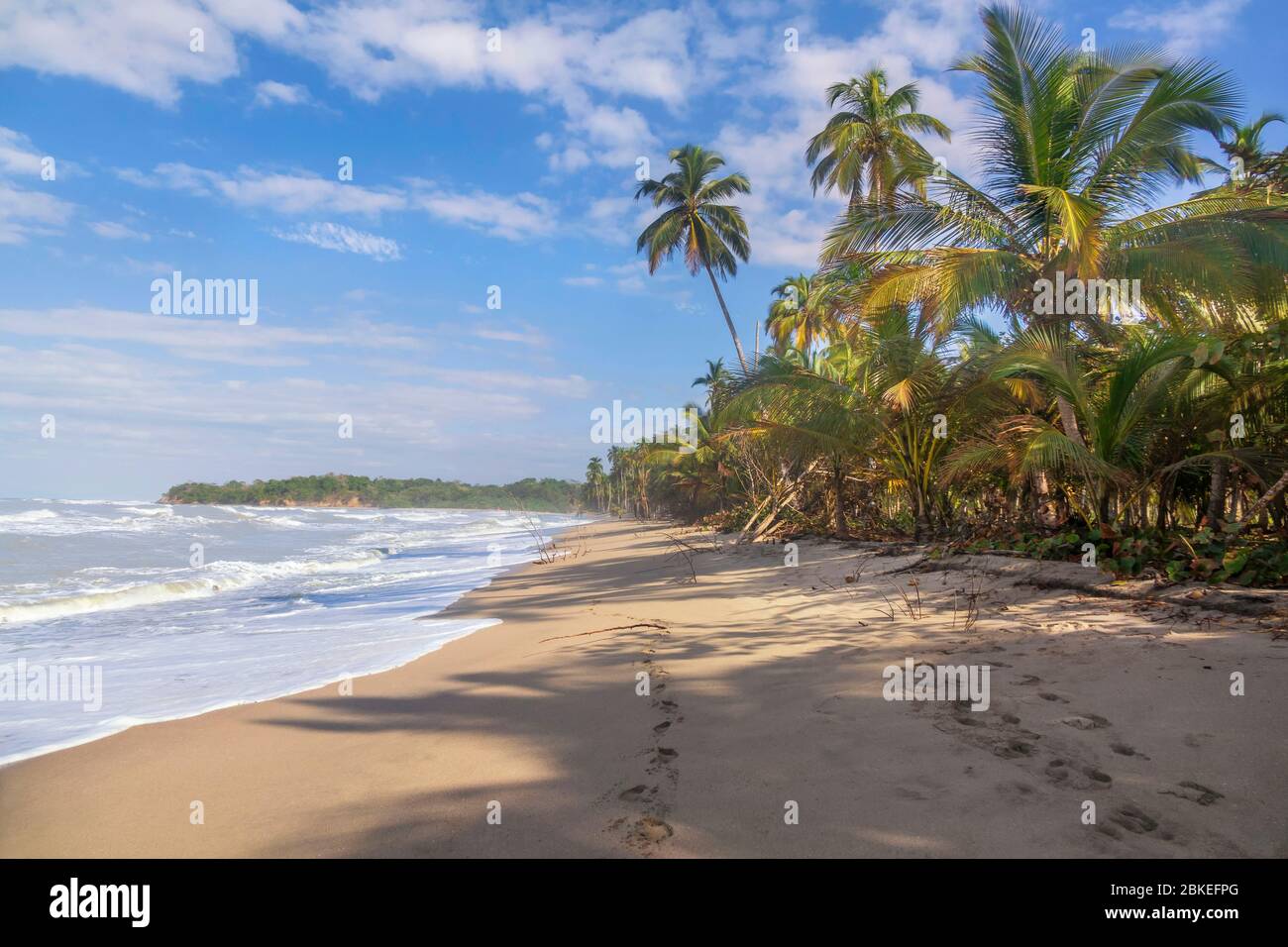 Palomino - Kolumbien, 19. Januar 2020: Palomino ein kleiner Strandort an der nördlichen Karibikküste. Mit seiner entspannten Atmosphäre ist es praktisch ein o Stockfoto