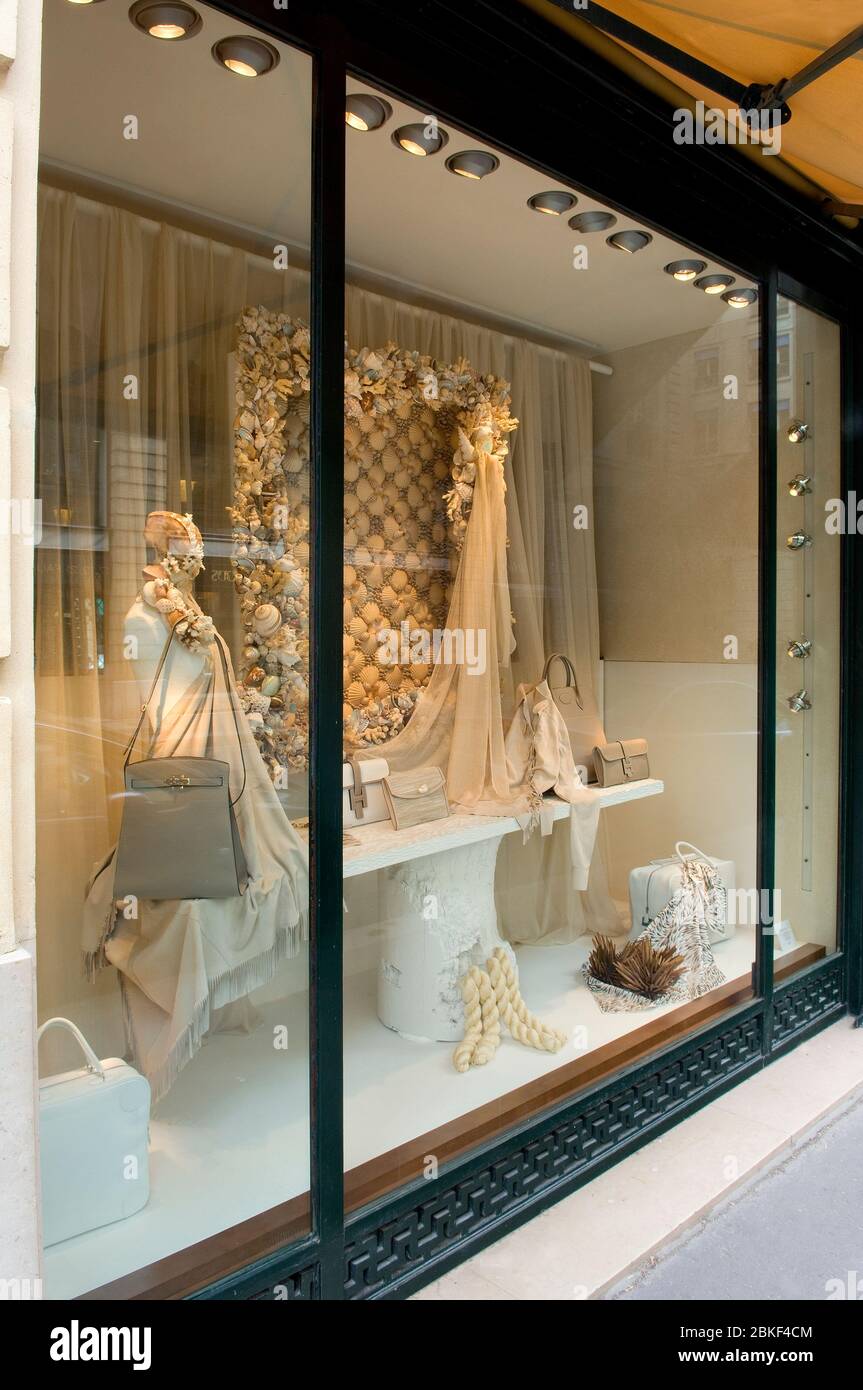 Hermes Schaufenster, Rue du Faubourg St Honore, Paris, Frankreich Stockfoto