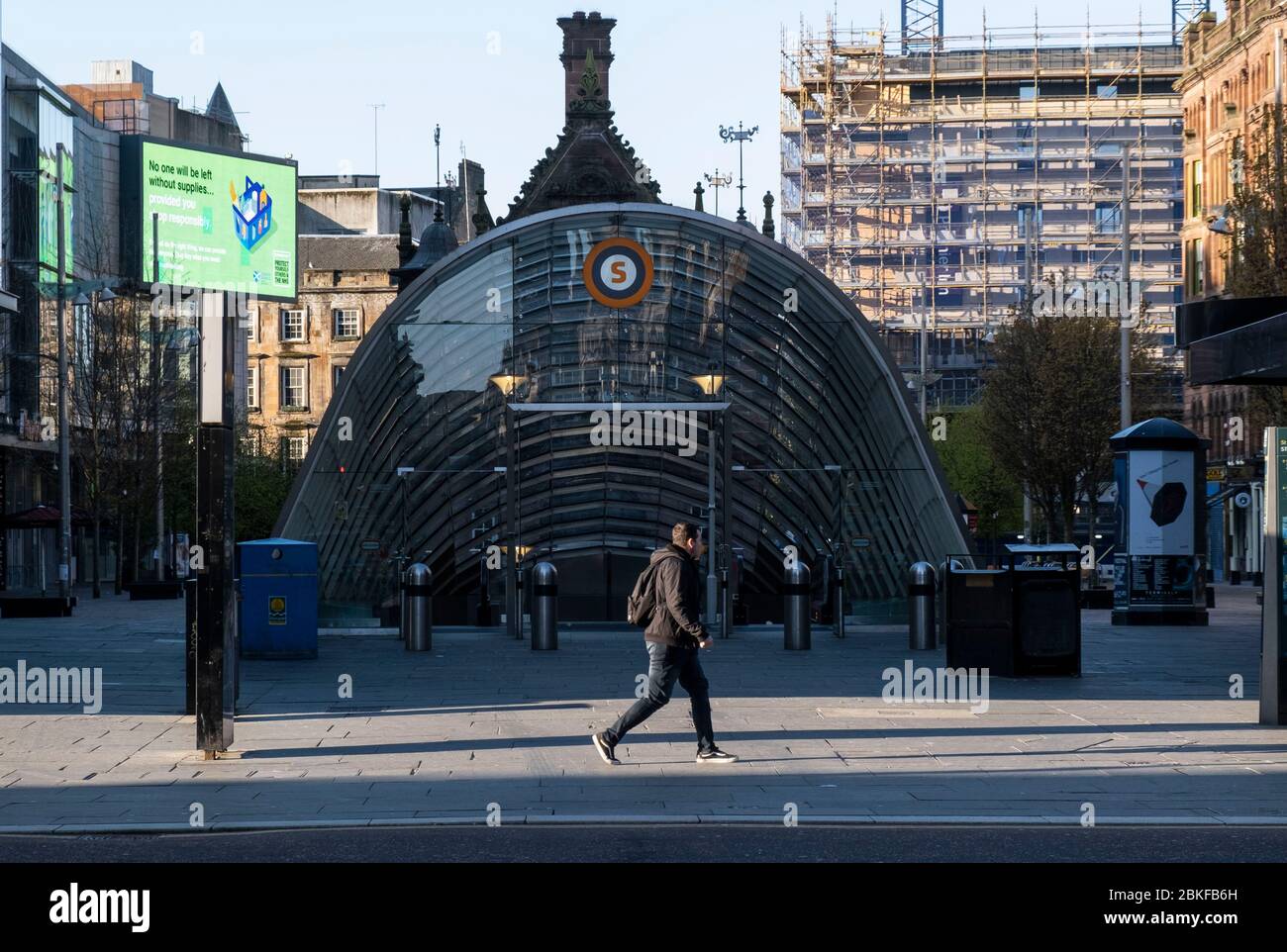 U-Bahn-Station St Enoch in Glasgow während der Covid-19-Sperre. Stockfoto