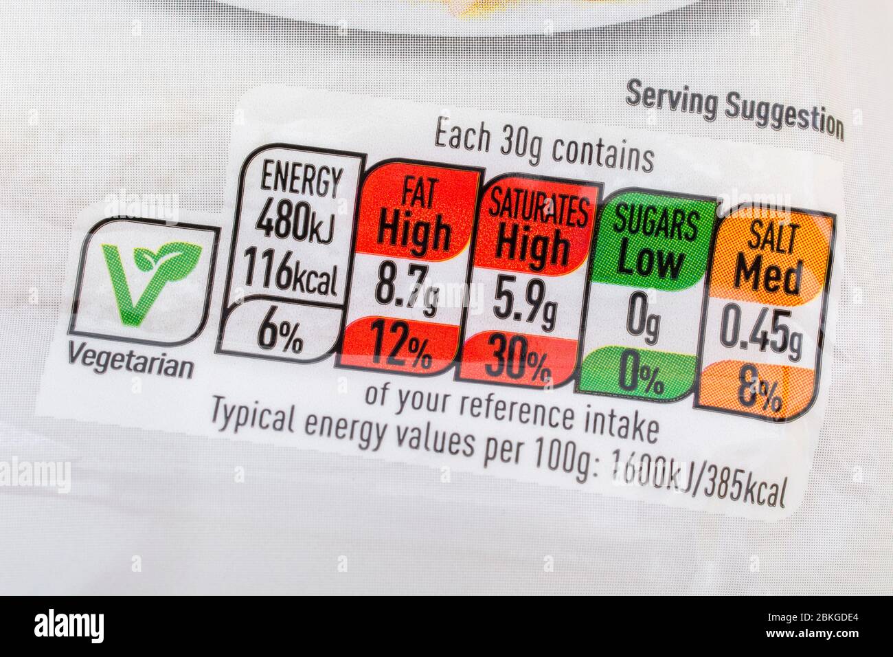 ASDA eigene Marke Hartkäse Lebensmittelverpackung zeigt Ernährung Informationen Box, hohe Lebensmittel-Fettgehalt, Salzgehalt. Stockfoto