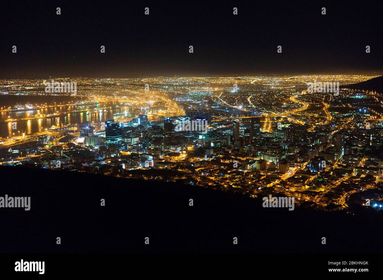 City Lights of Cape Town bei Nacht Stockfoto