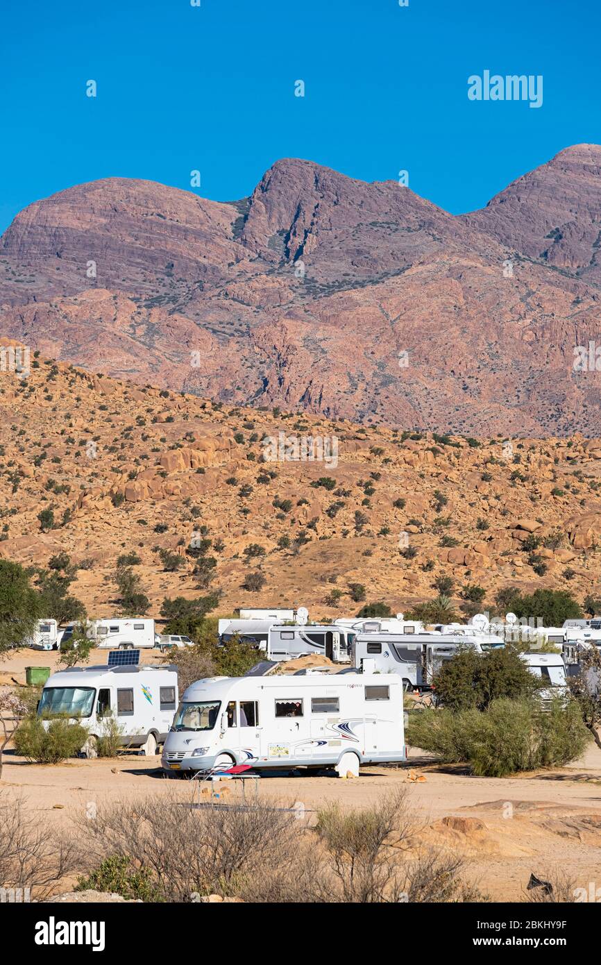 Marokko, Souss-Massa Region, Tafraoute, Camping-Auto-Reise Stockfoto