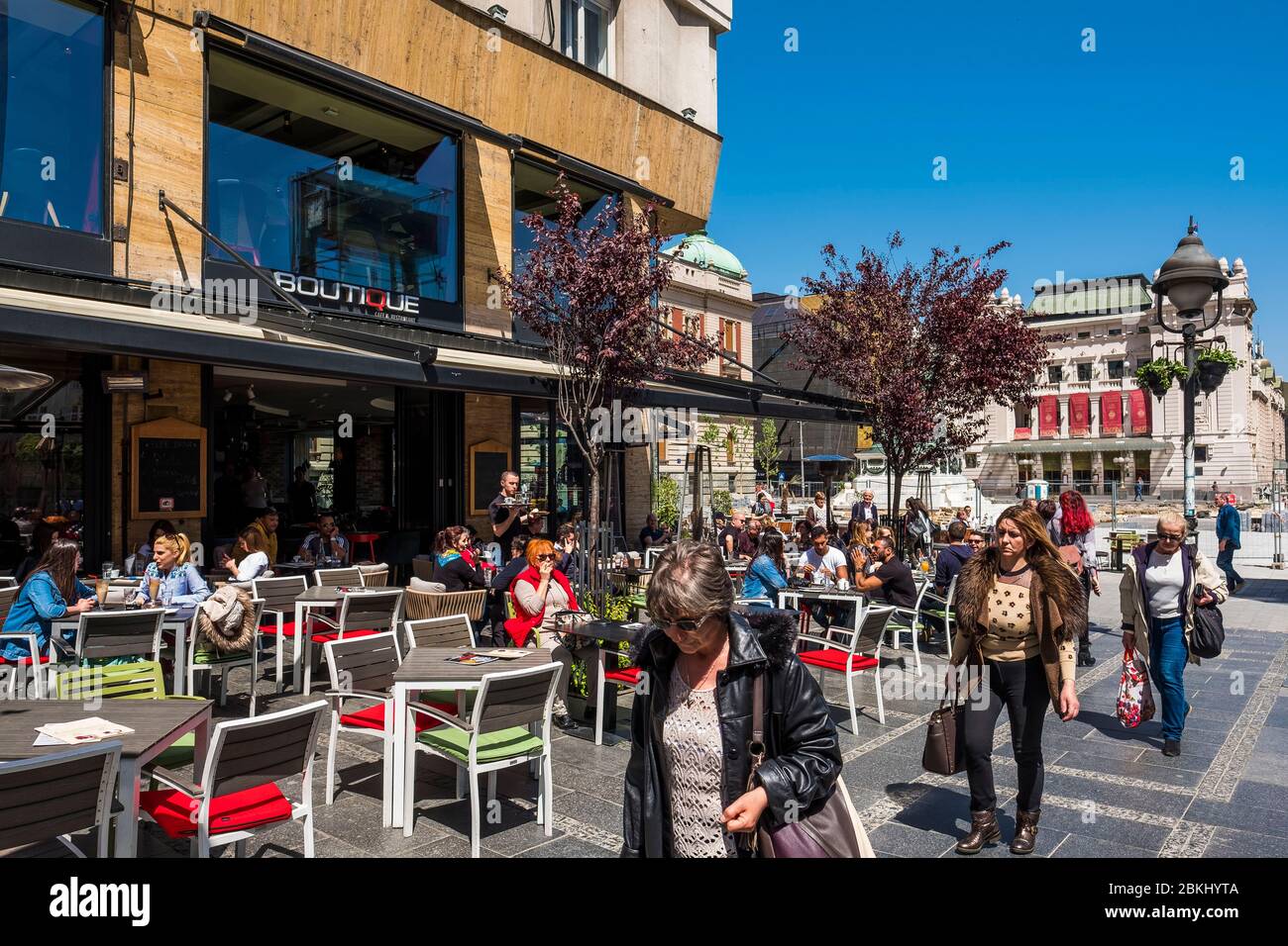 Serbien, Zentralserbien, Belgrad, Café-Terrasse im Stadtzentrum Stockfoto
