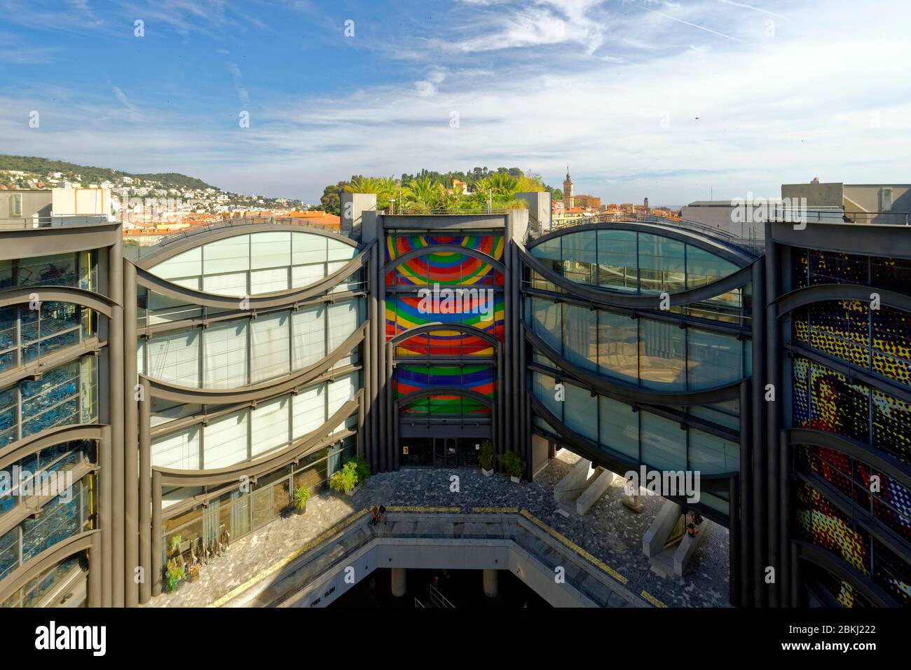 Frankreich, Alpes-Maritimes, Nizza, Altstadt, Museum für Moderne und Zeitgenössische Kunst (MAMAC), Terrassen Stockfoto