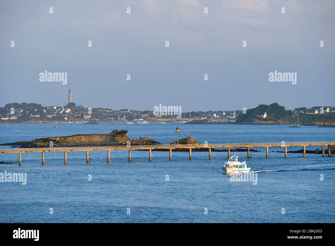 Frankreich, Finistere, Iroise, Roscoff, Batz Insel im Hintergrund, internat Gateway für die Insel Batz Stockfoto