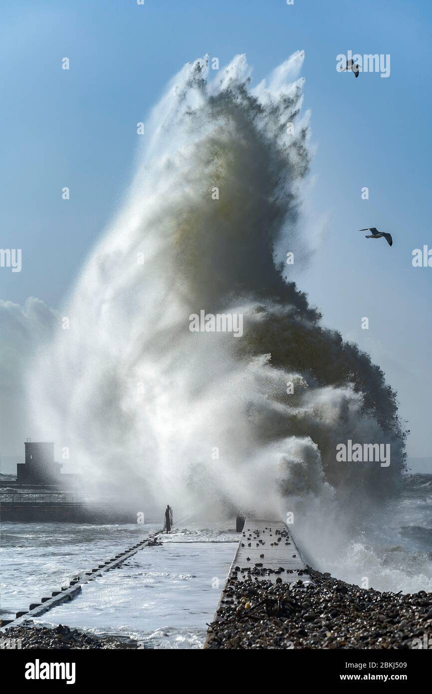 Frankreich, seine Maritime, Le Havre, der Norddeich während des Ciara-Sturms Stockfoto