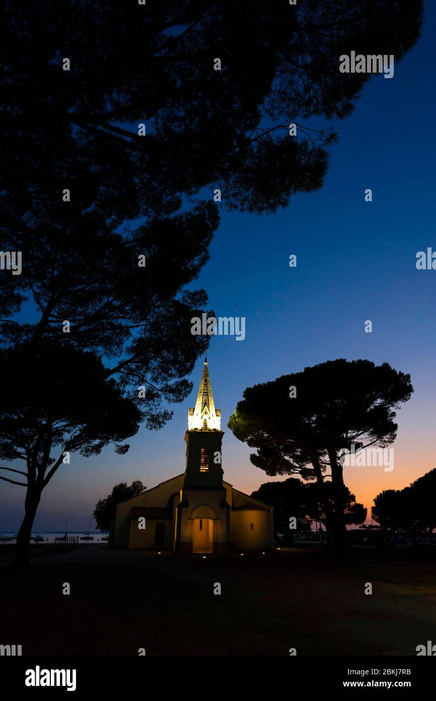 Frankreich, Gironde, Bassin d'Arcachon, La Teste-de-Buch, Andernos, Andernos-le-Bains, Saint-Eloi Kirche Stockfoto