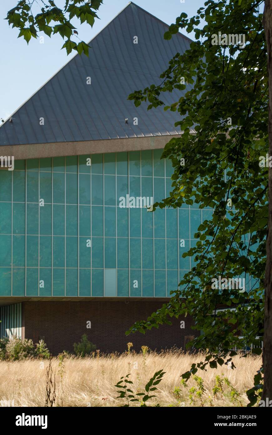 Commonwealth Institute 224-238 Kensington High St, Kensington, London W8 6AG von Robert Matthew Postmoderne der 1960er Jahre Stockfoto