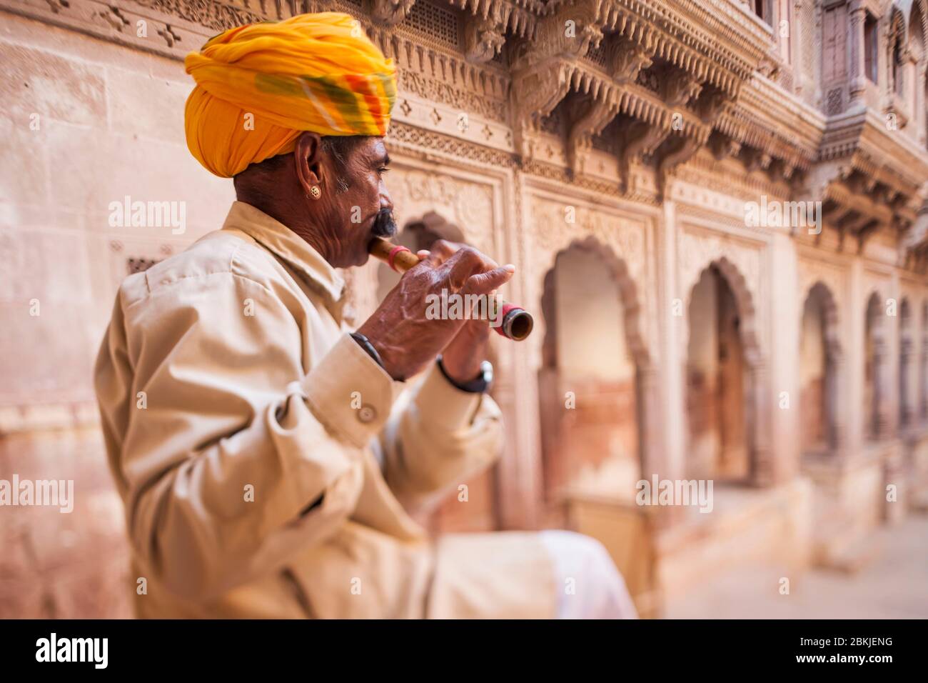 Indien, Rajasthan, Jodhpur, Fort Mehrangarh, Flötenspieler Stockfoto