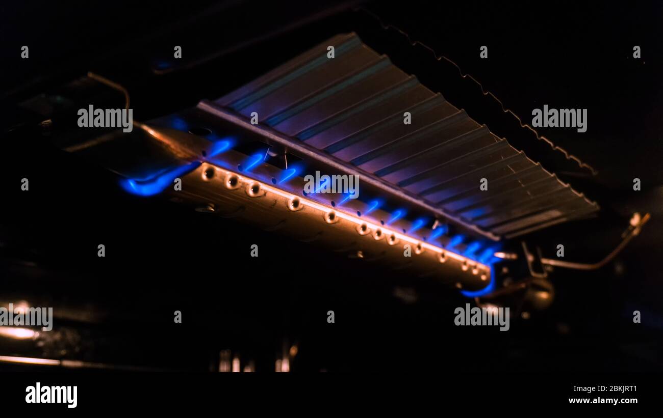 Öfen von blauen Gasflammenbrenner im Ofen Stockfoto