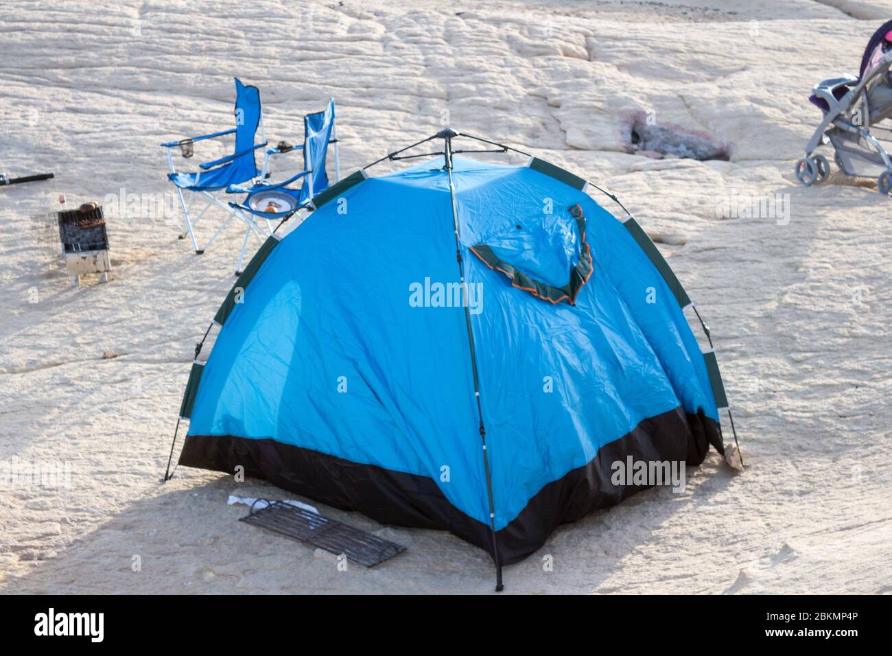 Camping in der Wüste in der Nähe Sur Fence Strand und Meer, Amazing View Oman Stockfoto