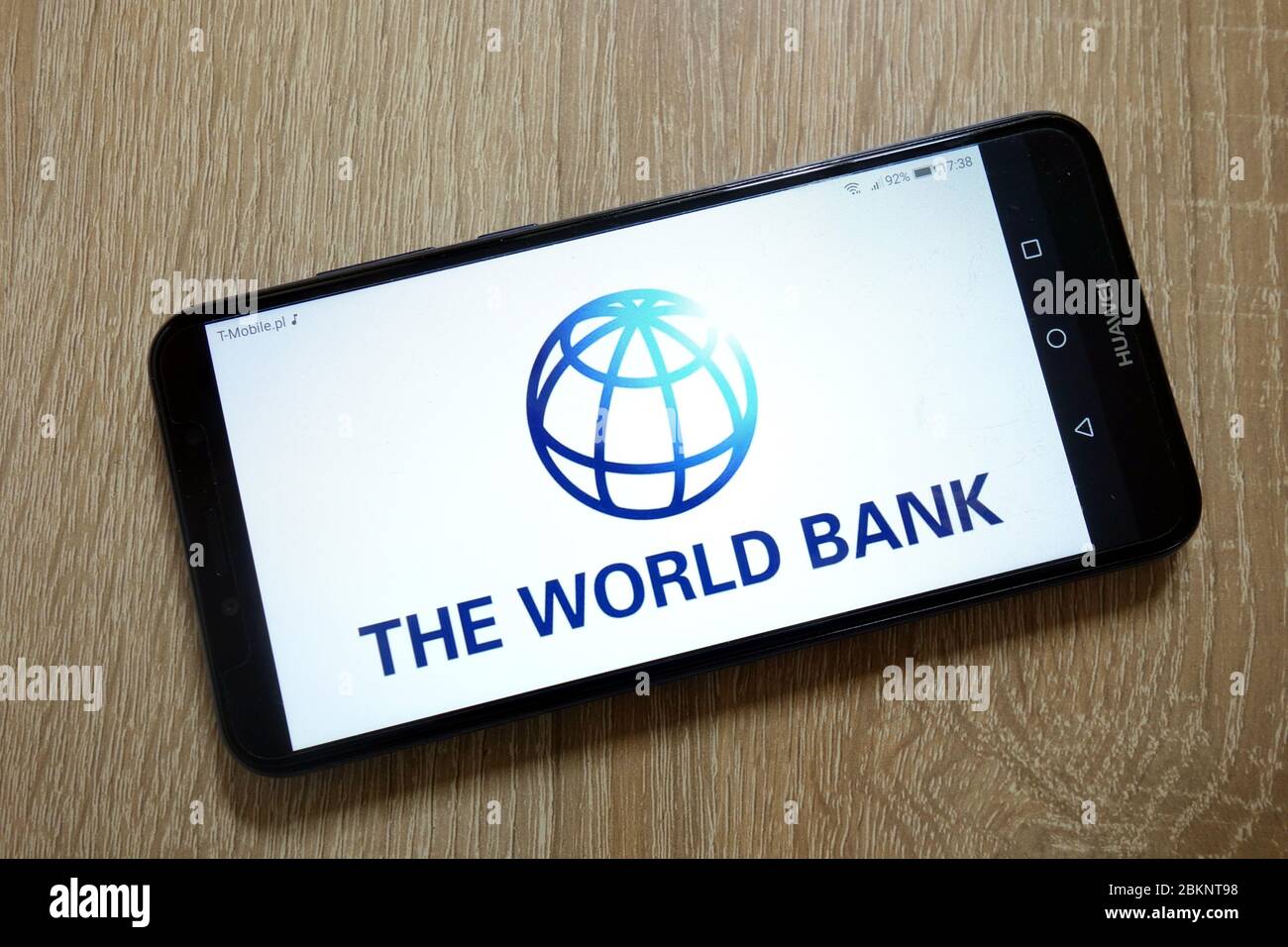 Das Logo der Weltbank wird auf dem Smartphone angezeigt Stockfoto
