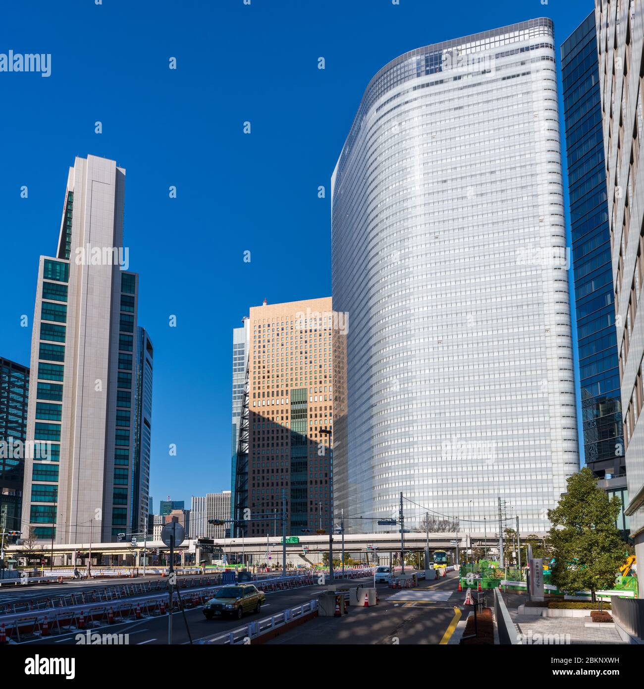 Hochhausgebäude im Shiodome District in Tokio, Japan Stockfoto