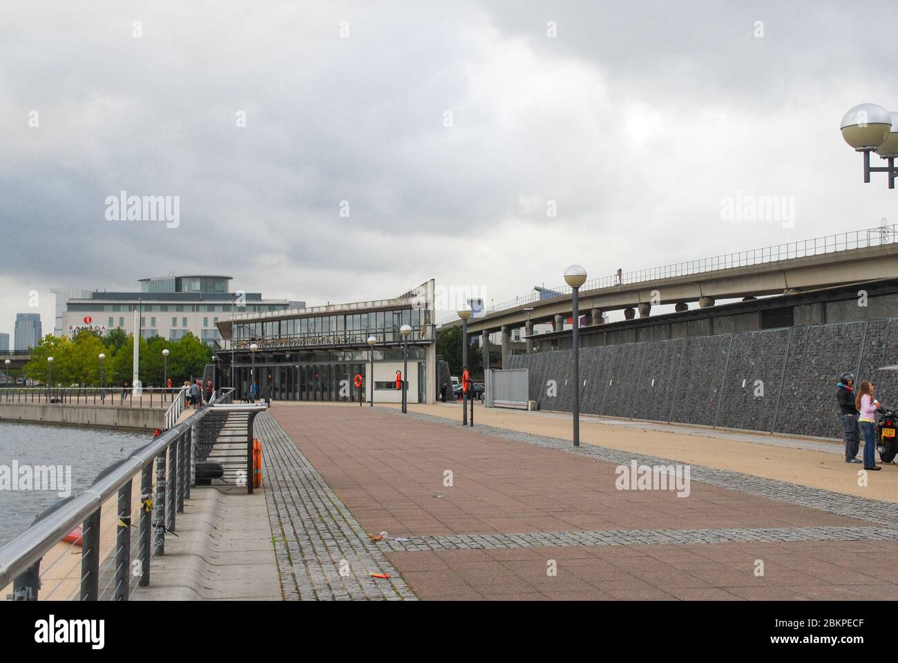 London Regatta Centre Royal Docks Adventure Royal Docks, London E16 2FQ von Ian Ritchie Architects Stockfoto