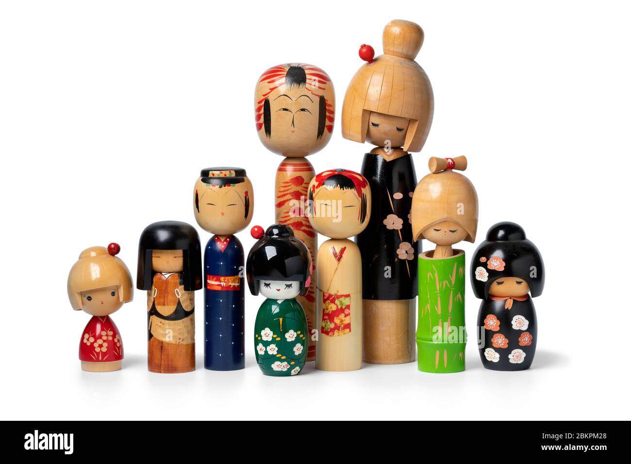 Sammlung von traditionellen japanischen Kokeshi-Puppen aus Holz Stockfoto