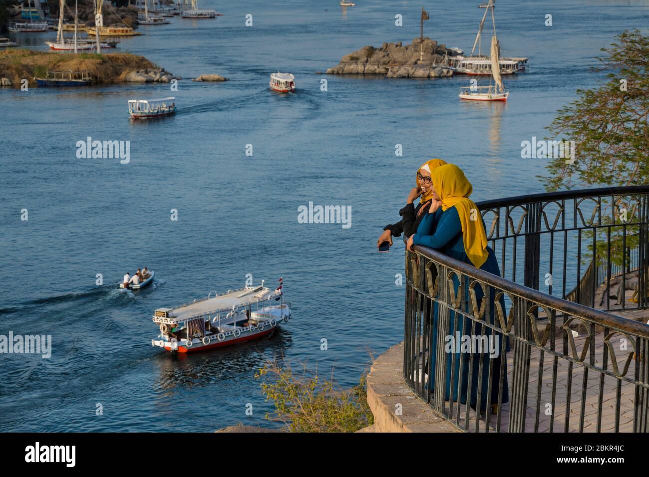 Ägypten, Oberägypten, Niltal, Assuan, Blick über den Nil vom Feryal Garten Stockfoto