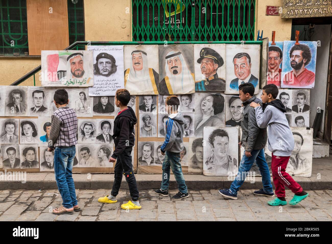 Ägypten, Kairo, das islamische Kairo, von der UNESCO zum Weltkulturerbe erklärt, Khan al-Khalili Souk, Bilder von politischen Führern Stockfoto