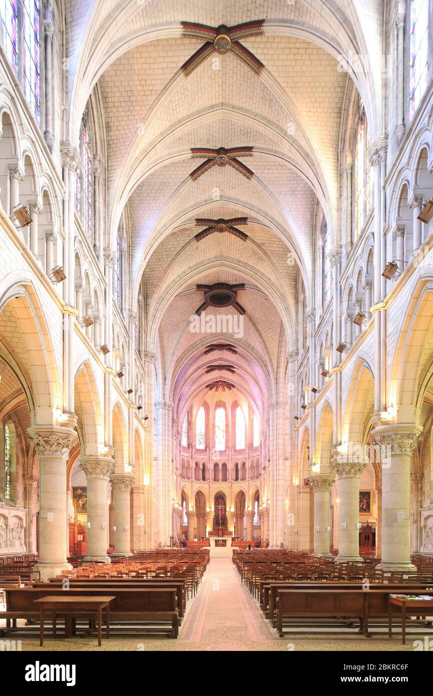 Frankreich, Loiret, Orleans, Saint-Paterne-Kirche (20. Jahrhundert) im neugotischen Stil Stockfoto