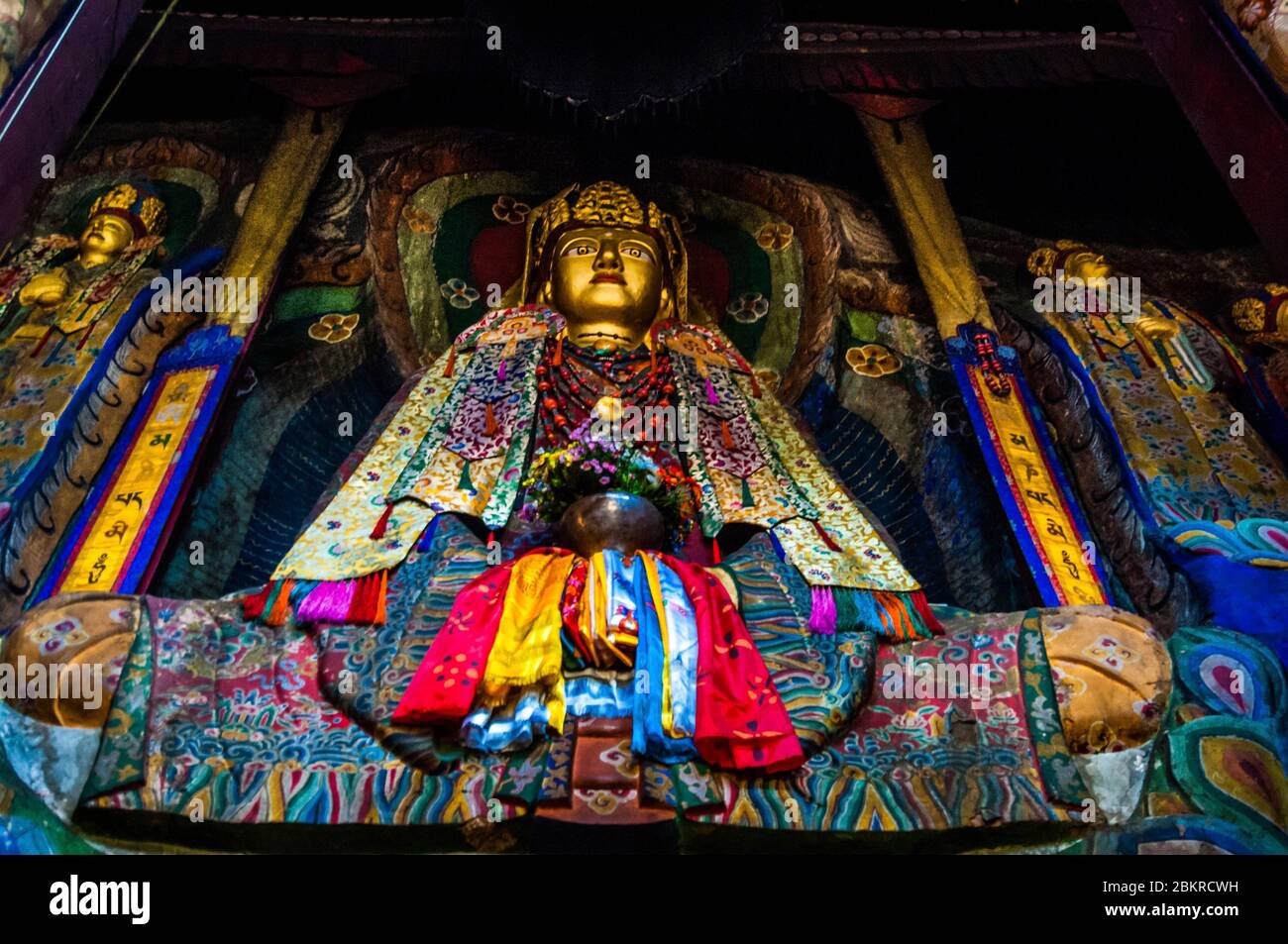 China, Osttibet, oder Kham, Qinghai, Yushu oder Jyekundo, Höhlentempel der Prinzessin Wencheng oder Vairocana Stockfoto