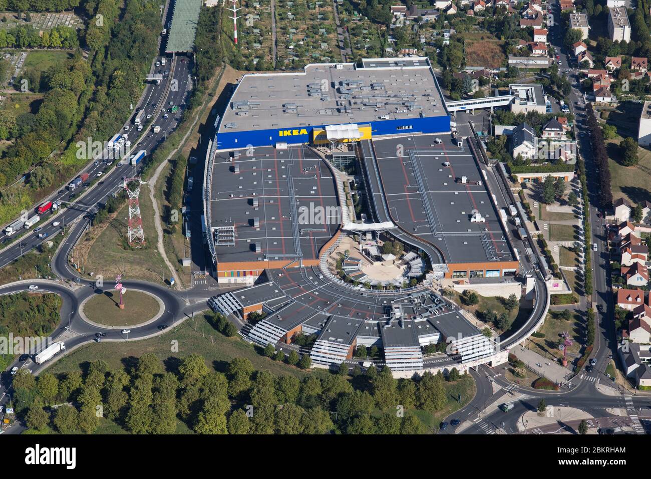 Frankreich, Val de Marne, Thiais, Einkaufszentrum Thiais und Ikea-Geschäft (Luftaufnahme) Stockfoto