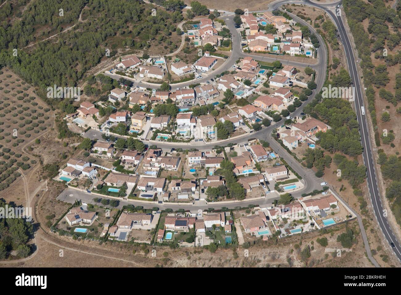 Frankreich, Gard, Nimes, Villa und Schwimmbad, Mas Demouries (Luftaufnahme) Stockfoto