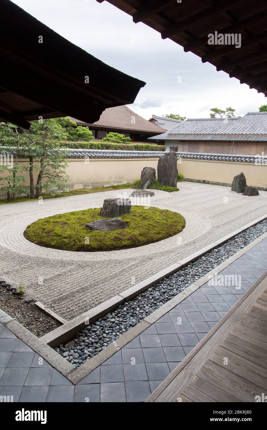 Japan, Honshu Island, Kansai Region, Kyoto, Rygen im Zen-Tempel Stockfoto