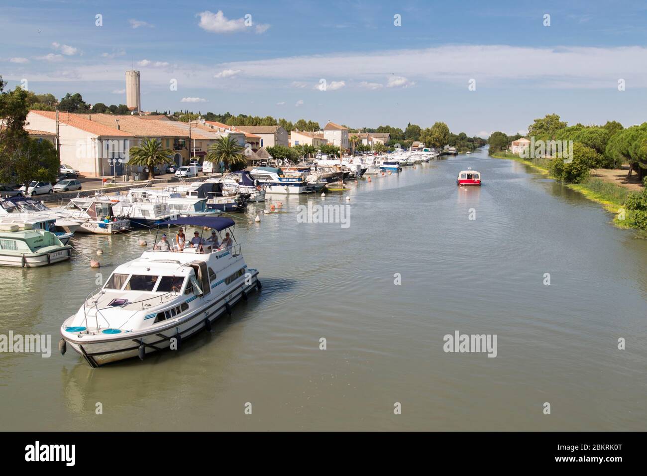 Frankreich, Gard, Saint Gilles Marina. Camargue Canal Stockfoto