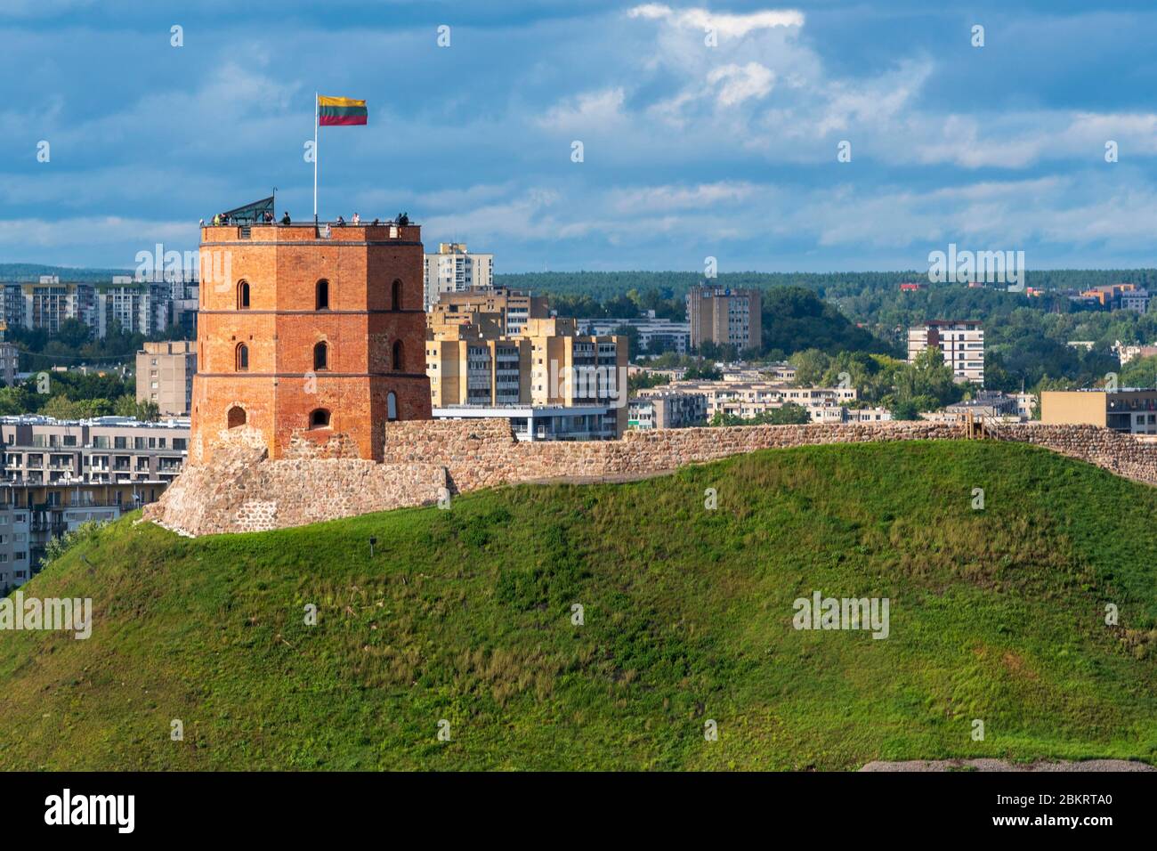 Litauen (Baltikum), Vilnius, historisches Zentrum, UNESCO-Weltkulturerbe, Hügel und Turm von Gediminas Stockfoto