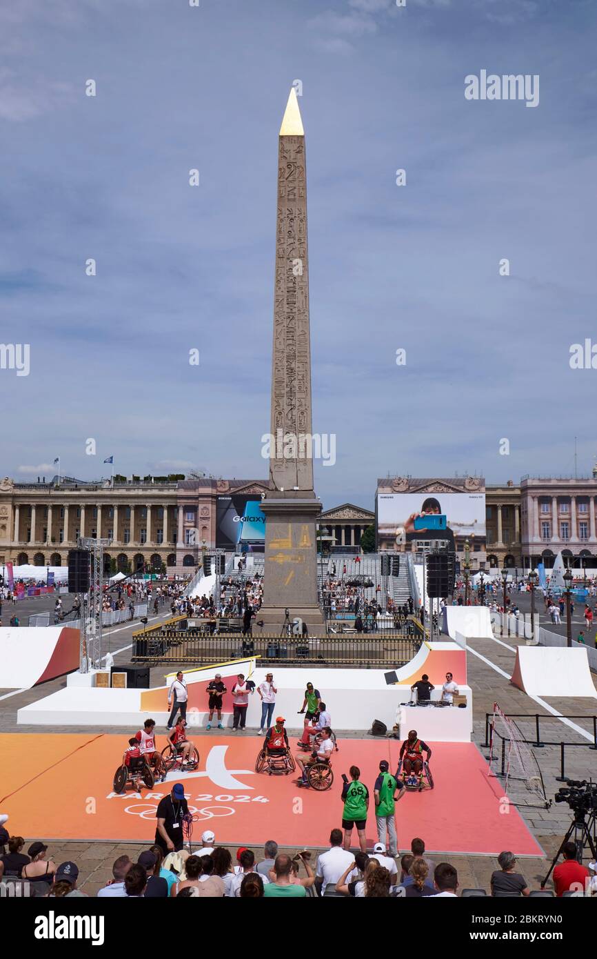Frankreich, Paris, Place de la Concorde verwandelt sich in ein Sportzentrum für Paris 2024 Olympic Day, handdisport Handballspiel Stockfoto