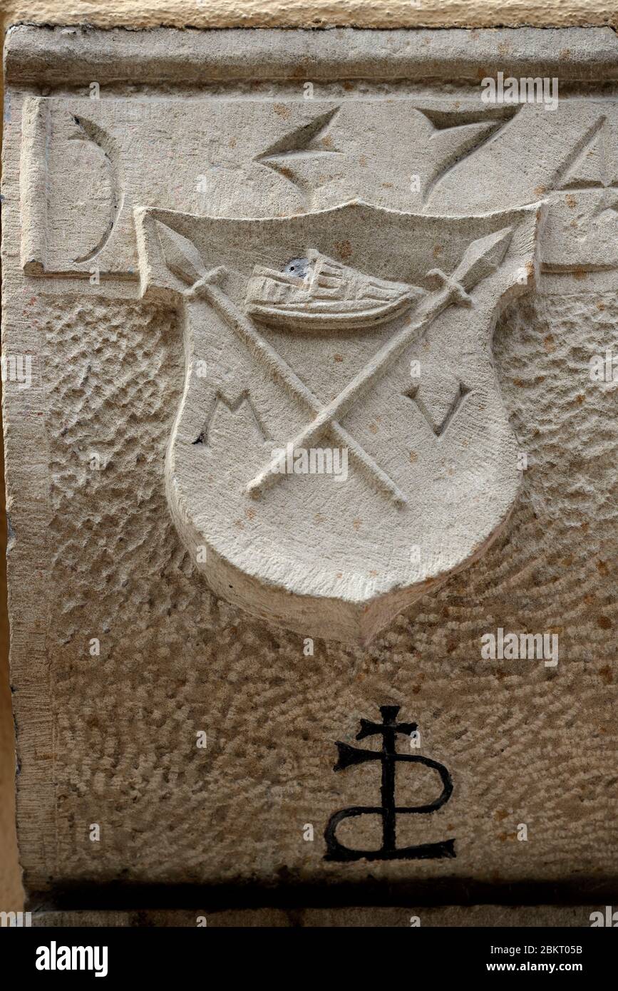 Frankreich, Bas Rhin, Andlau, Rue Foch, Haus, Türsturz, Emblem 1574 Stockfoto