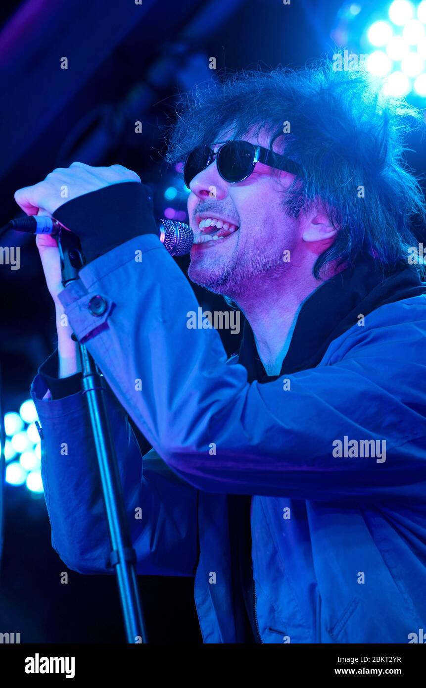 Ian McCulloch von Echo und den Bunnymen auf der Bühne beim Moseley Folk Festival, Birmingham. August 2012. Bild von Simon Hadley Stockfoto